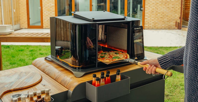 Outdoor cooking with the Perfecta grill